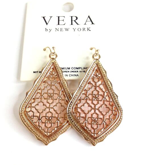 VERA Of New York Gold Tone Earrings - Picture 3 of 5